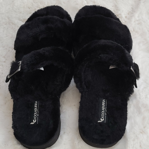 Koolaburra by Ugg black faux fur  slides - Picture 2 of 7